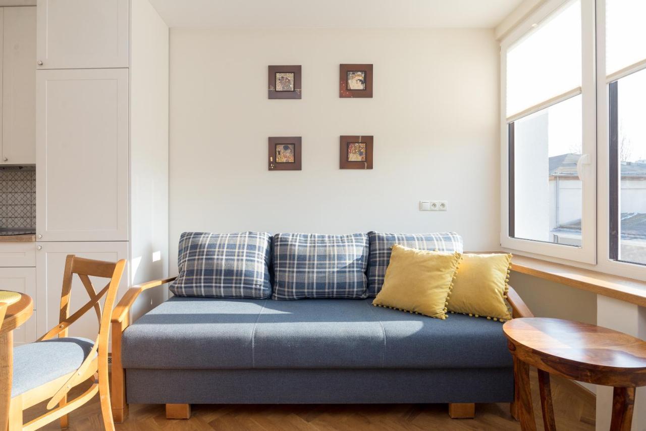 Piekna 2-Bedroom Apartment Warszawa Eksteriør bilde