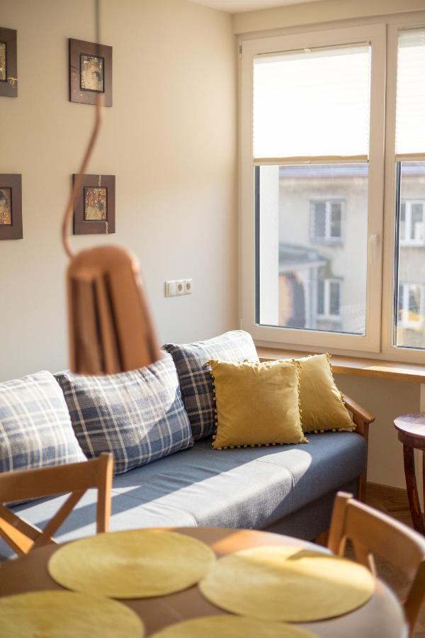 Piekna 2-Bedroom Apartment Warszawa Eksteriør bilde