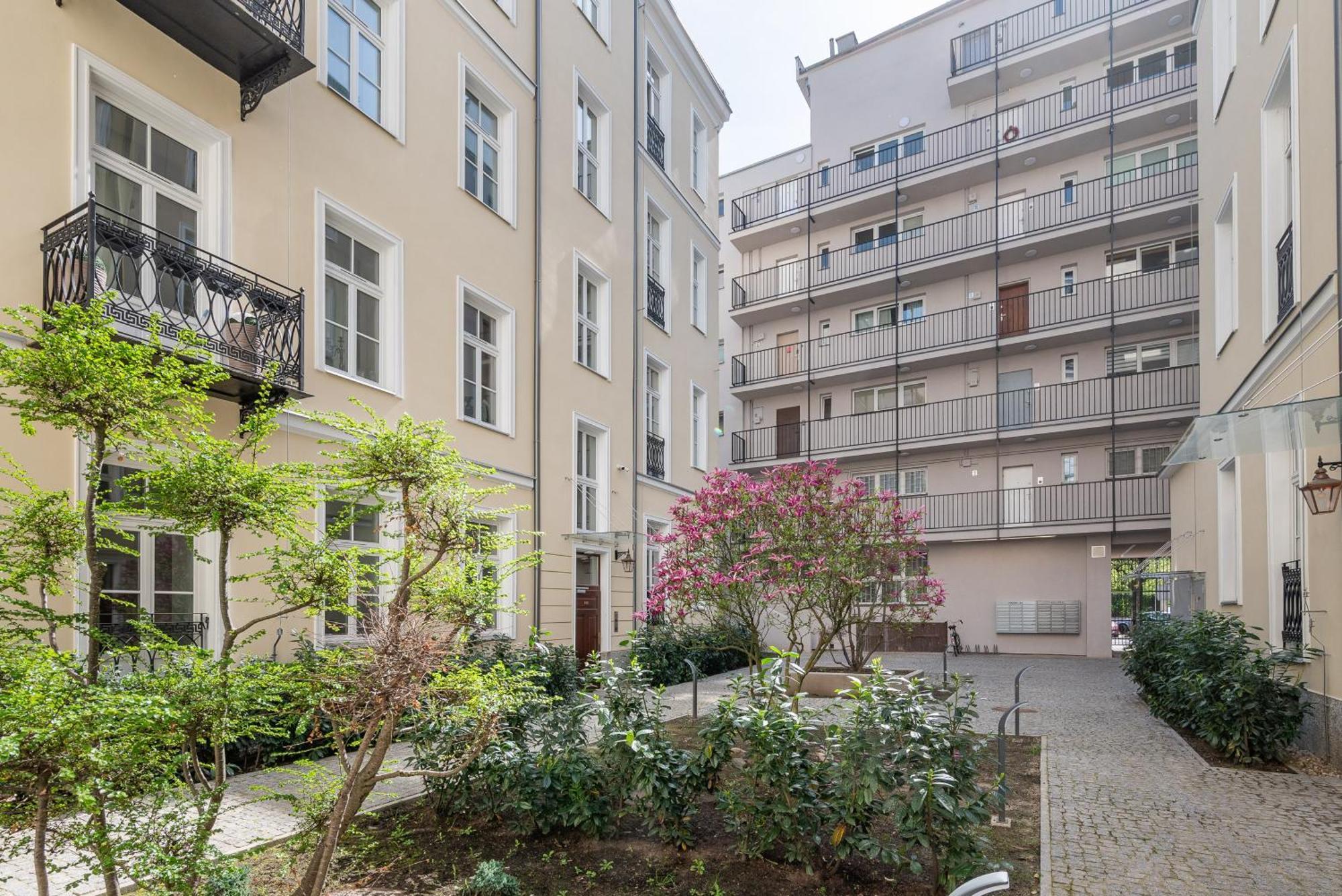 Piekna 2-Bedroom Apartment Warszawa Eksteriør bilde